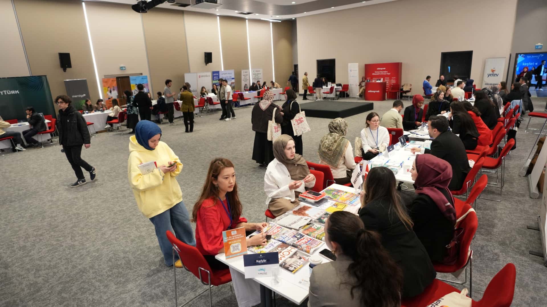 3.Kariyer Fuarı, İbn Haldun Üniversitesi'nin Güçlü İş Birliklerini Bir Araya Getirdi