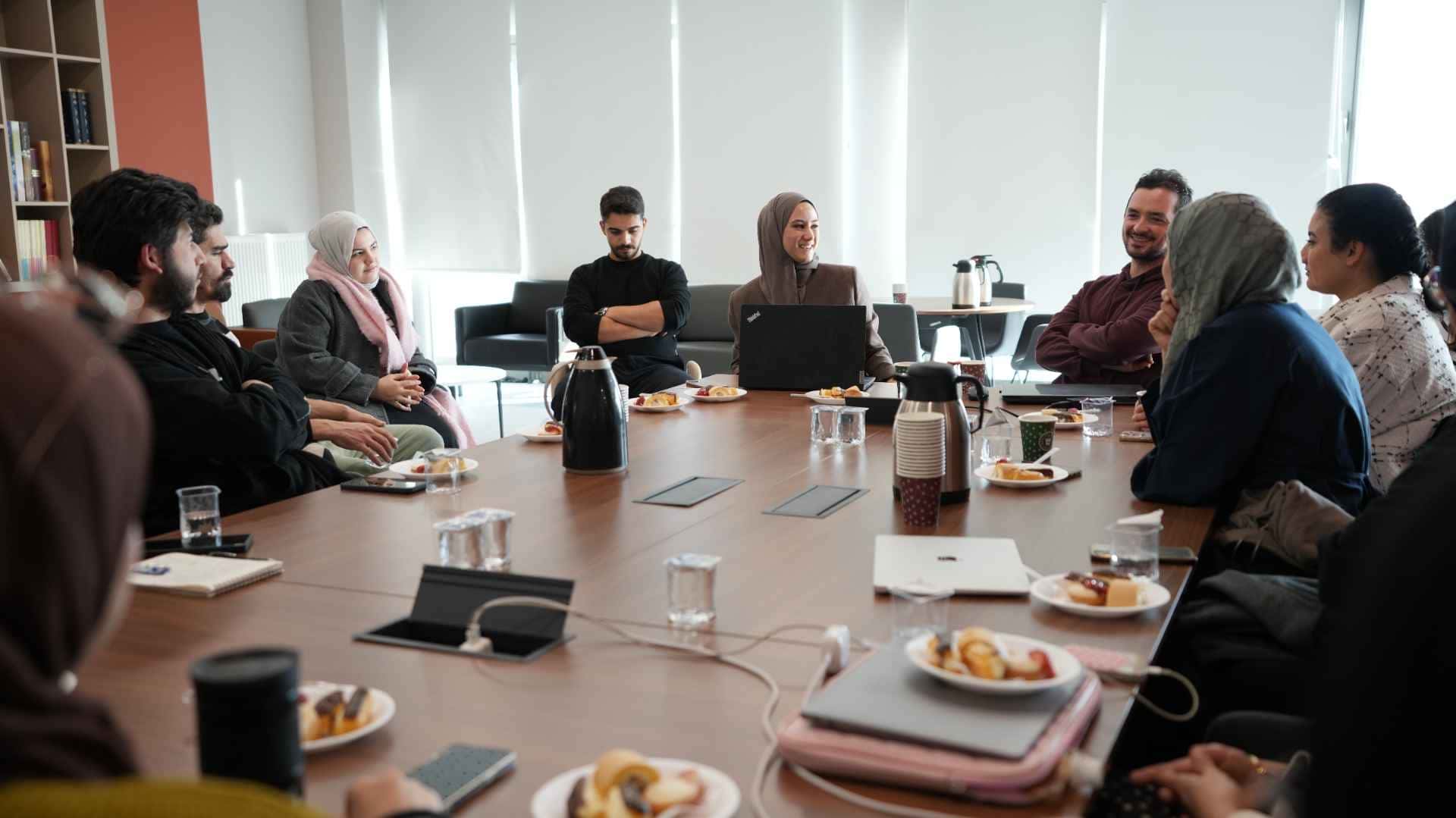 “Uncertainty 101: Maintaining Balance on the Way to Graduation” Event Held